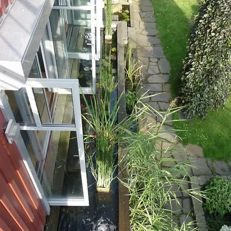 Kleine Oase アパート ボトロップ